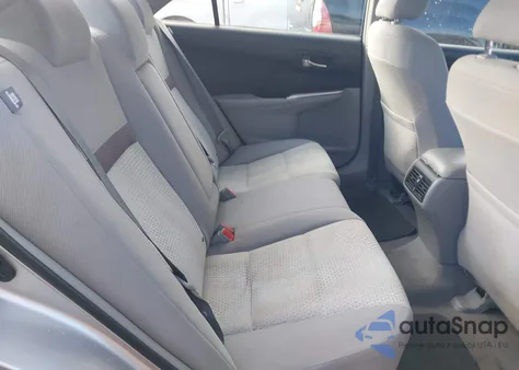 2013 Toyota Camry Xle z USA, uszkodzony, nr VIN 4T4BF1FK1DR284230